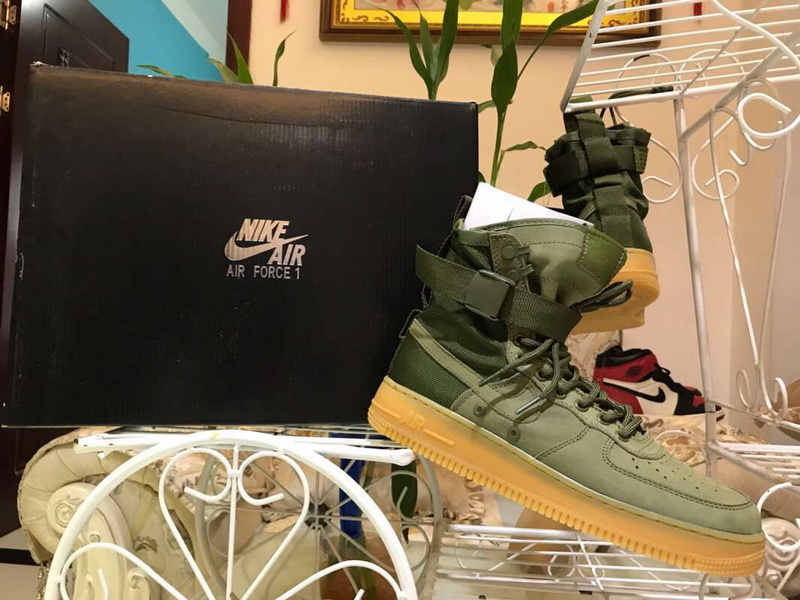 Authentic Nike Air force 1 Special Field